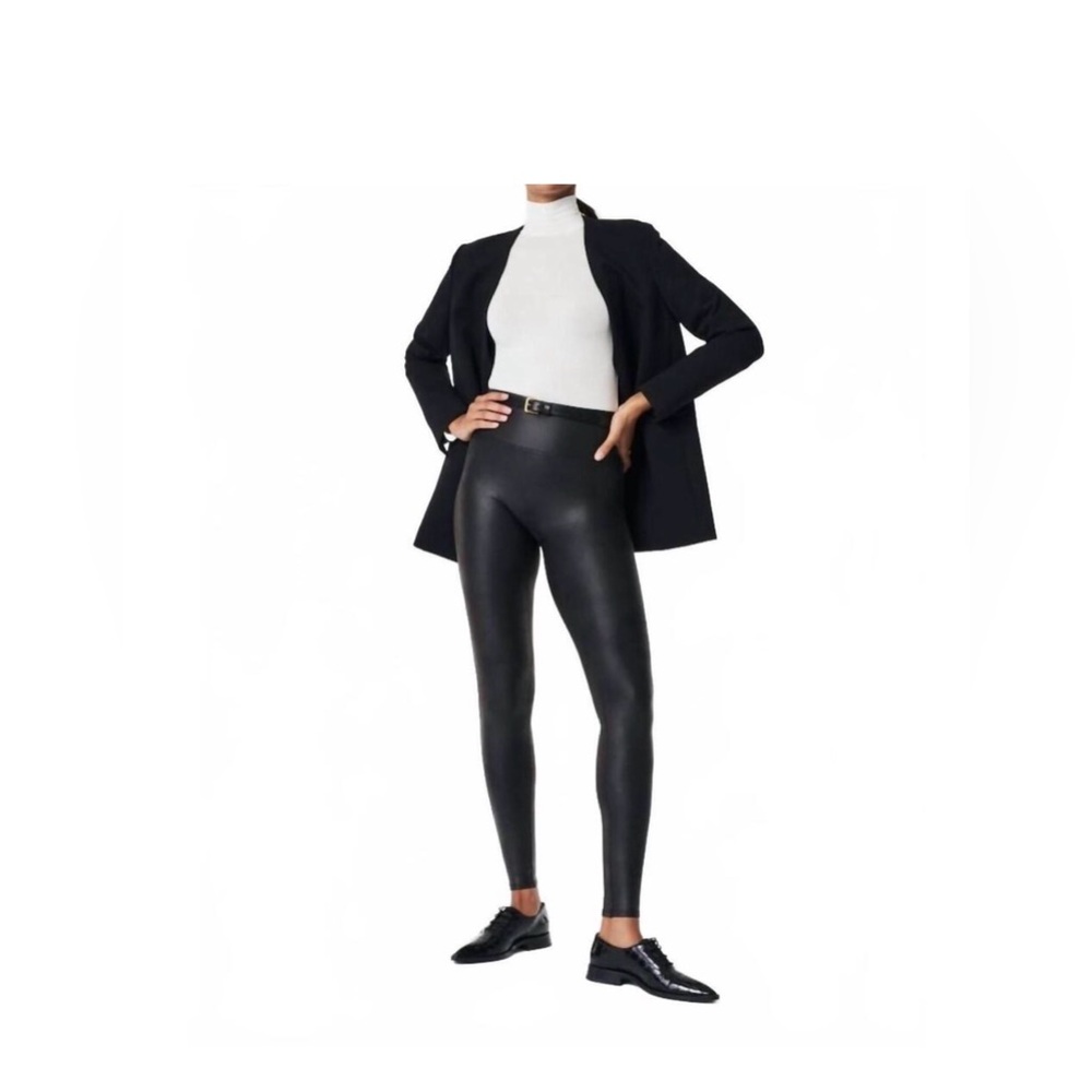 SPANX Like New Large Faux Leather High-Rise Leggings - Black